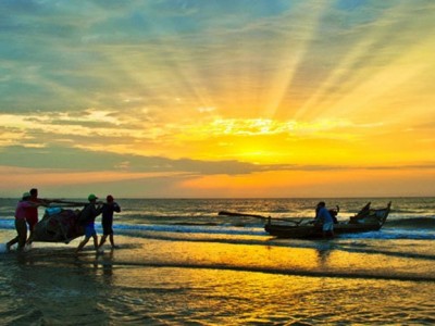 Những góc nhìn bình dị từ cuộc sống của người dân miền biển