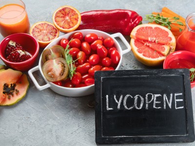 Lycopene nguồn gốc tự nhiên và ứng dụng trong thủy sản
